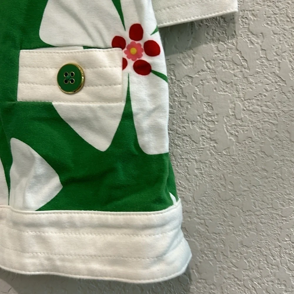 Green gap baby dress size two years white flower pattern green and gold buttons
